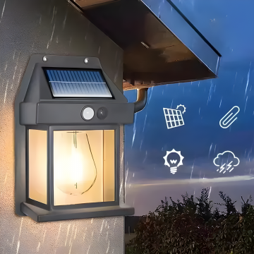 Aplica Exterioară cu Panou Solar și Senzor de Mișcare, Neagră, IP65 – Eficiență și Confort cu Lumina Caldă, Model 686033