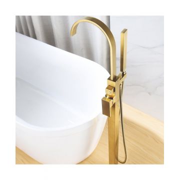 Baterie de Podea cu Pară și Furtun Auriu – Adaugă un strop de glamour în baia ta cu un design modern.