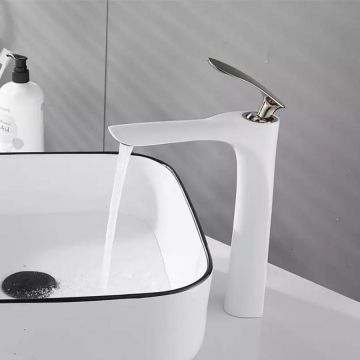 Baterie Lavoar Alb Model OD/2070 – Design Elegant și Funcționalitate pentru Un Aspect Modern al Băii