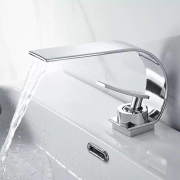 Baterie Lavoar Crom Model OD/2034 – Eleganță Simplă și Funcționalitate Modernă pentru Baia Ta