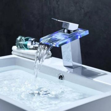 Baterie Lavoar din Aliaj și Sticlă, Crom, Model OD3008 – Eleganță și Rezistență pentru un Design Modern al Lavoarului