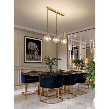 Lustră de Lux cu 3 Globuri E27, Design Auriu – Iluminare Sofisticată  DM-MX158/3