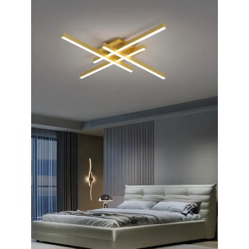 Lustră LED cu Intensitate Reglabilă și 4 Surse de Lumină, Model DM 9111/4, Aurie – Eleganță și Flexibilitate în Iluminatul Tău