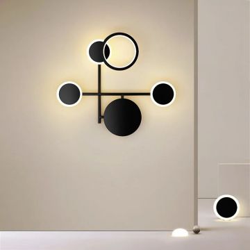 Aplica de Perete Modernă cu Design Abstract și Cercuri Luminoase, DM026, Negru – Iluminare Unică pentru Interioare Stilate