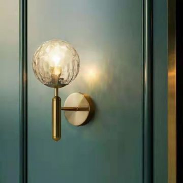 Aplica LED Elegantă DM8207 Auriu – Lumină Sofisticată pentru Livinguri și Dormitoare Moderne