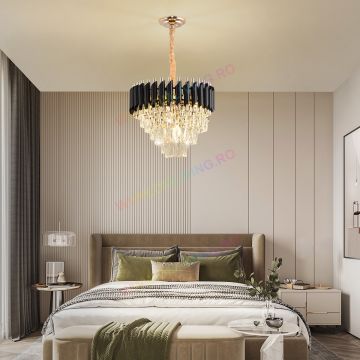 Candelabru de Lux cu Cristale – Iluminat Elegant pentru Interioare Distinctive