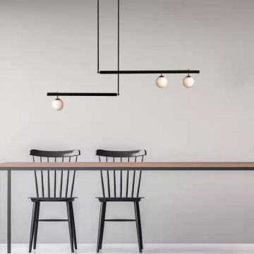 Lustră suspendată DM3852 Negru – Iluminare Distinctă cu Abajururi Sferice și Cadru Metalic pentru Orice Spațiu