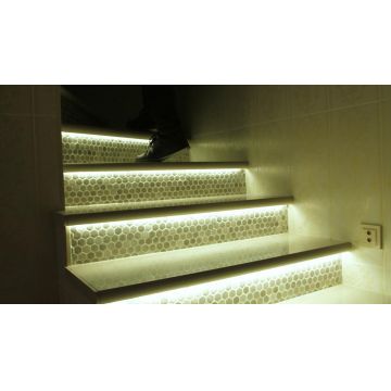 Sistem Iluminat Inteligent pentru Scări Elegant 20 Trepte Alb – Iluminare Premium pentru Interior