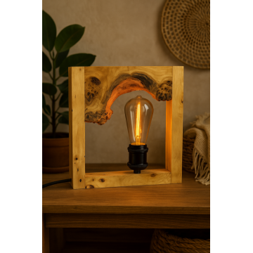 Lampa handmade din lemn masiv cu rama naturala