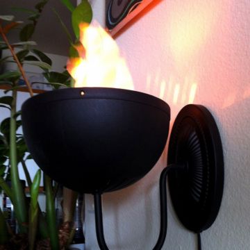 Lampa LED cu flacari false